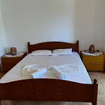 Emilios Traditional Apartamento Dhërmi