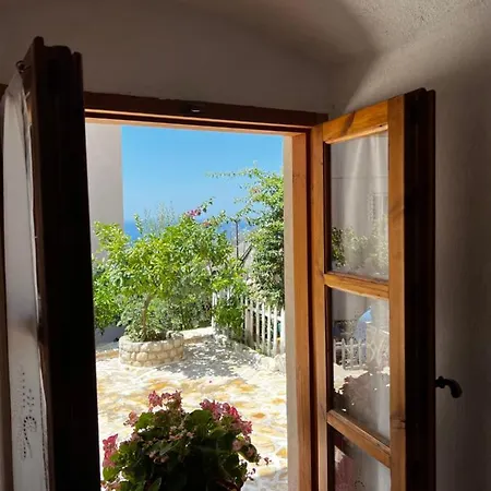 Apartment Emilios Traditional Dhermi