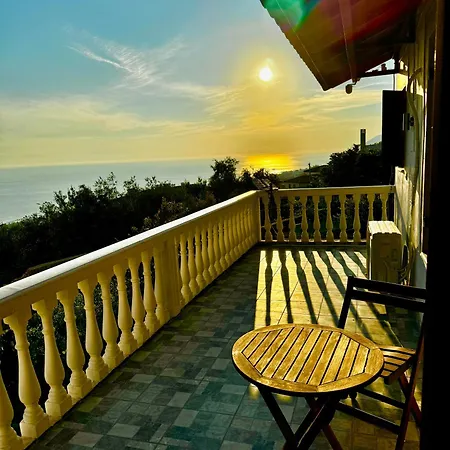 Emilios Traditional * ديرمي